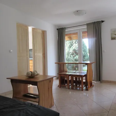 Mediterran Vendeghaz Гостевой дом Веленце