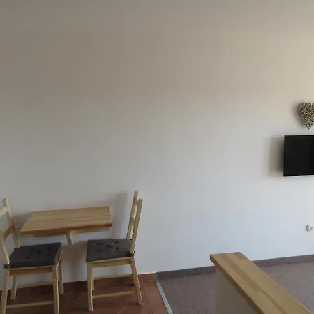 Mediterran Vendeghaz 3* Веленце