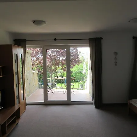 Mediterran Vendeghaz Веленце