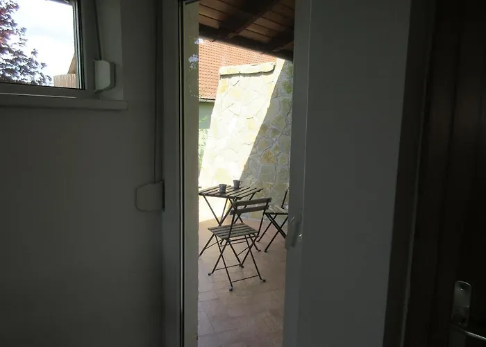 Mediterran Vendeghaz Pensionat Velence